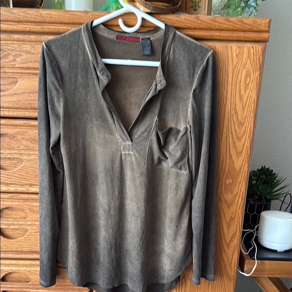 Women's Long Sleeve Top in Brown
